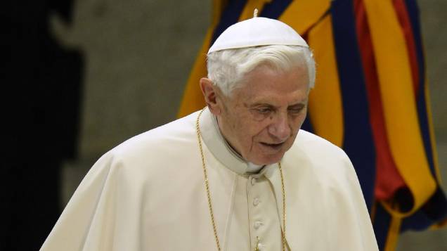 O papa Bento XVI faz primeira aparição pública, na Quarta-Feira de Cinzas, desde o anúncio de sua renúncia