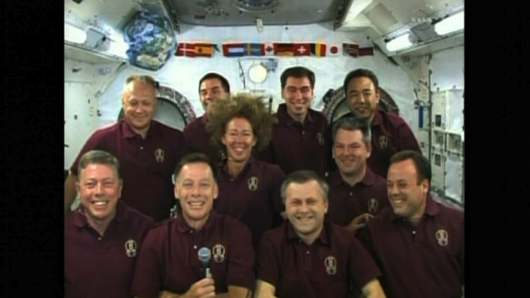 Os astronautas a bordo da Estação Espacial Internacional participaram de uma ligação de uma distância com o presidente Barack Obama