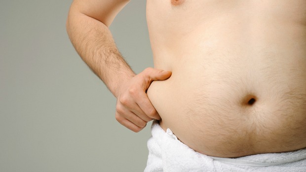 Jovens adultos obesos têm mais riscos de doenças como diabetes tipo 2, trombose venosa e hipertensão antes dos 55 anos de idade