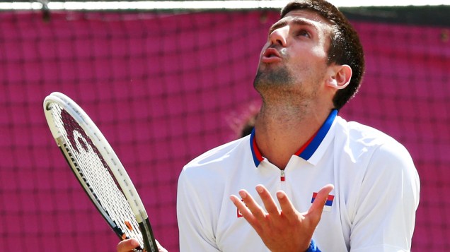 Sérvio Novak Djokovic é derrotado por 2 sets a 0 pelo argentino Juan Martin Del Potro, na disputa pela medalha de bronze dos Jogos Olímpicos de Londres 2012