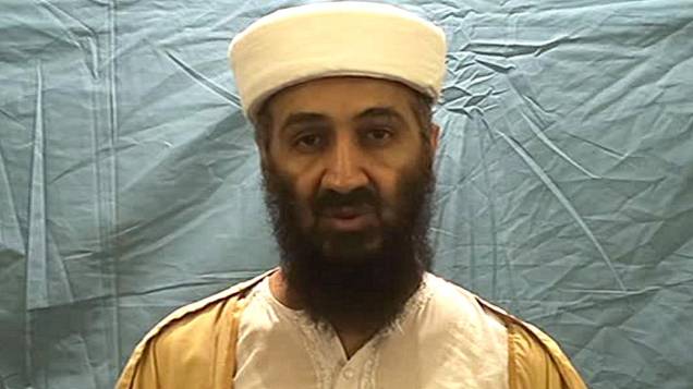 Osama bin Laden em um dos vídeos encontrados pelos soldados americanos em seu esconderijo em Abbottabad, no Paquistão