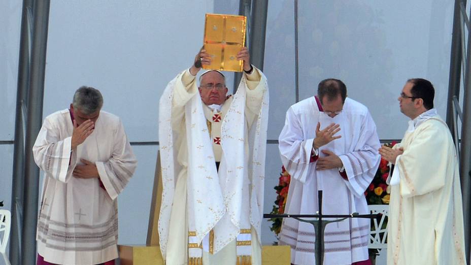 Papa Francisco celebra missa na praia de Copacaba, em 28/07/2013