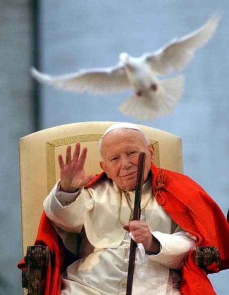 2003 – Papa João Paulo II no Vaticano