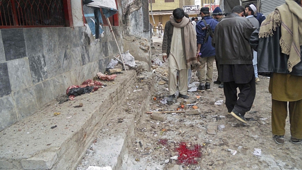 Atentado suicida na cidade rebelde de Hangu, Paquistão