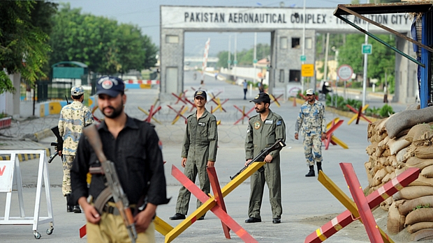 Policiamento foi reforçado após ataque contra base aérea paquistanesa