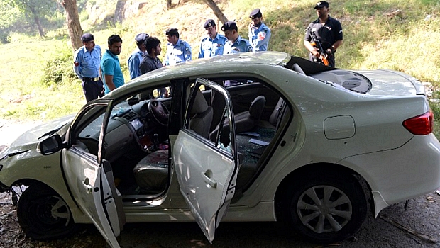 Atiradores abriram fogo contra o carro de Chaudhry Zulfiqar na capital Islamabad