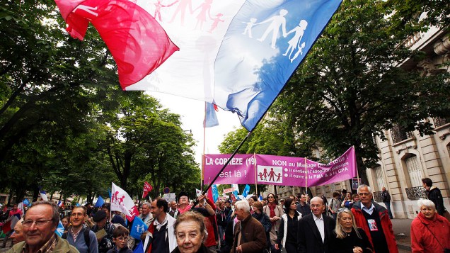 Marcha de protesto chamado "La Manif pour tous" (Demonstração para Todos) contra a legalização do casamento homossexual na França