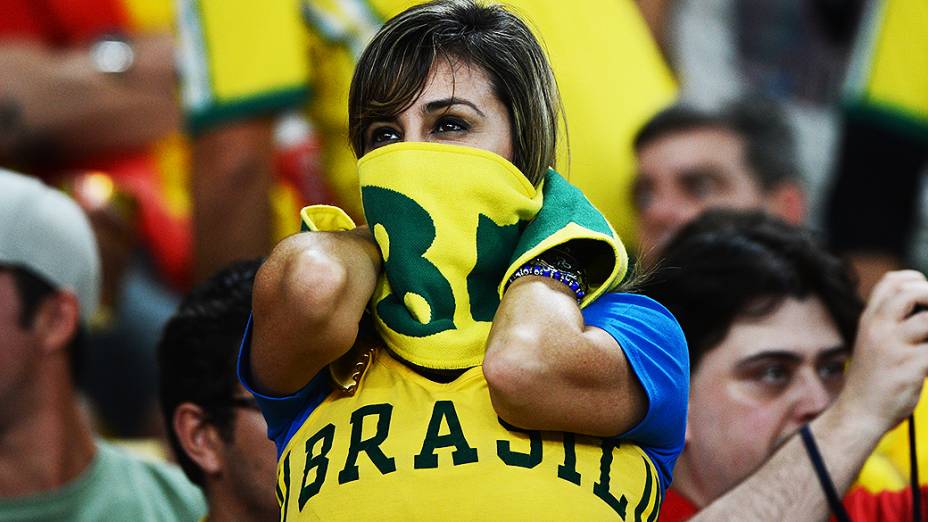 Torcida no estádio do Maracanã durante final da Copa das Confederações entre Brasil e Espanha, no Rio de Janeiro