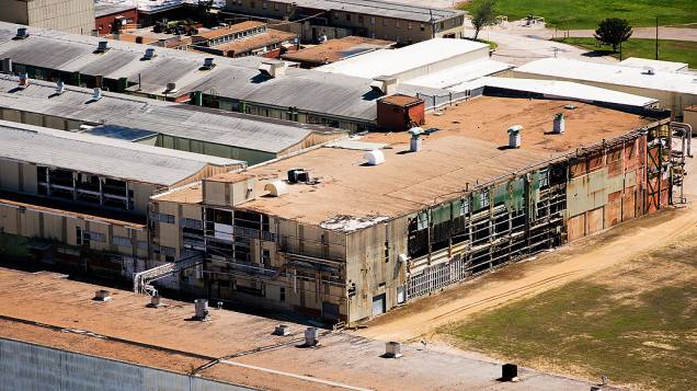 Vista aérea dos galpões da refinaria de Pasadena, comprada pela Petrobras no Texas