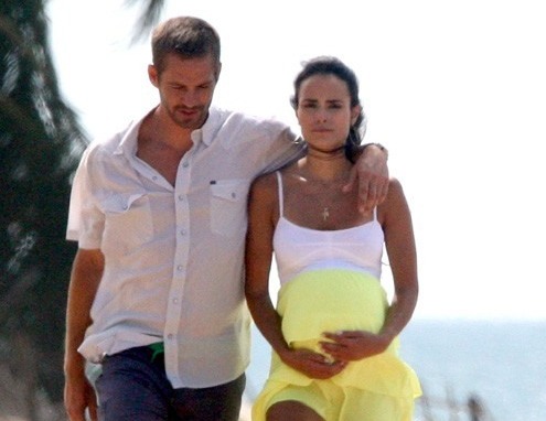 Ator Paul Walker com a atriz Jordana Brewster em Porto Rico Ator Paul Walker com a atriz Jordana Brewster em Porto Rico