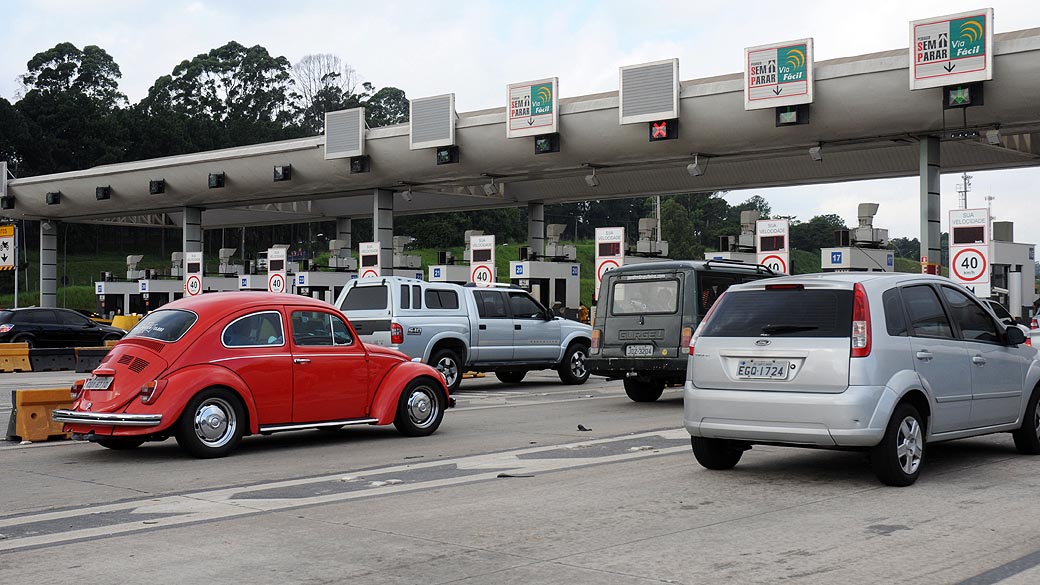 O Sem Parar é um serviço de pagamento eletrônico de pedágios em rodovias e estacionamentos