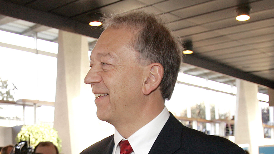Pekka Puska, diretor geral do Instituo Nacional de Saúde e Bem-Estar da Finlândia