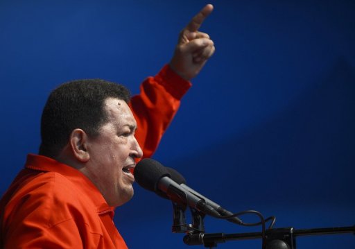 Estudo mostra que o governo de Chávez bloqueou cobertura informativa crítica, fechou rádios e redes de televisão e processou jornalistas
