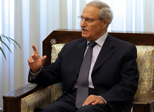 O vice-presidente sírio, Faruk Al-Shareh, em reunião de 26 de agosto em Damasco