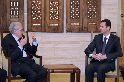 Brahimi (e) e Assad reúnem-se em Damasco