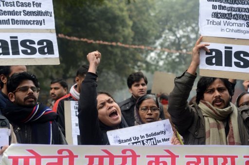Protesto contra os crimes sexuais em Nova Délhi