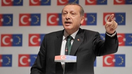 "Temos paciência e continuamos tendo paciência, mas ela tem limites", afirmou o primeiro ministro Recep Erdogan