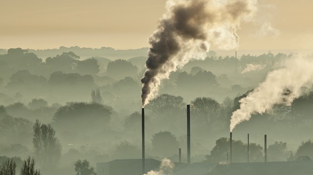 Emissão de gás carbônico – Desafio é mitigar poluição e manter o crescimento econômico