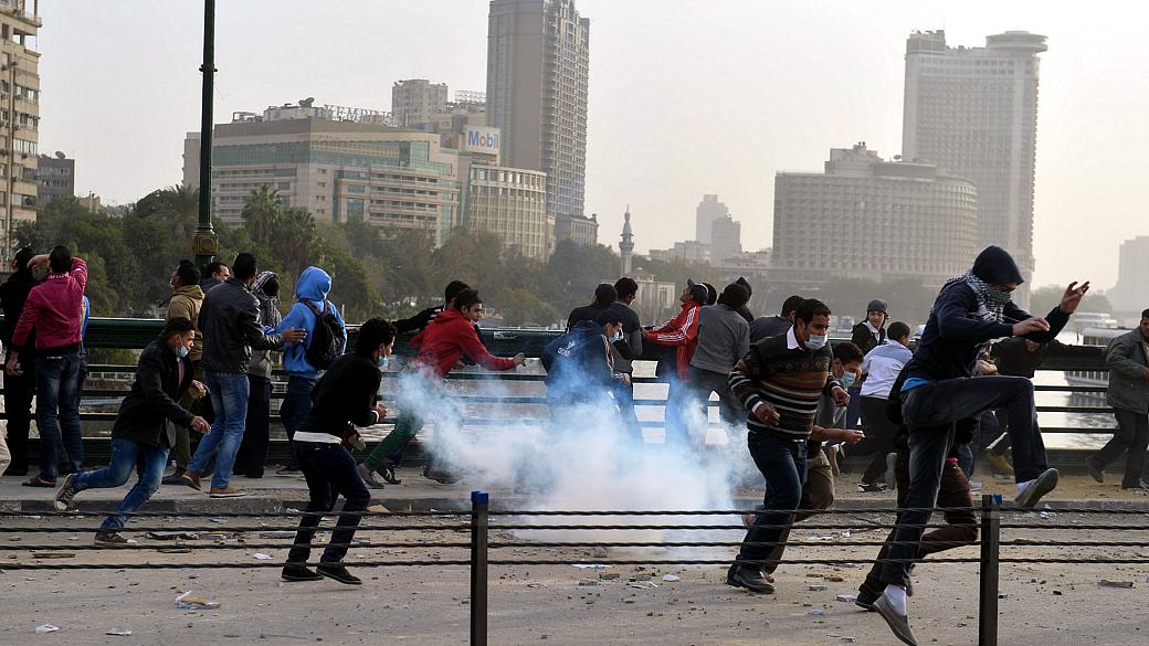 Port Said: confrontos tiveram início nas comemorações pelo 2º aniversário da queda do ditador egípcio