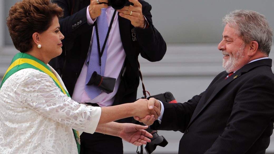 Lula e Dilma Rousseff após a passagem da faixa presidencial