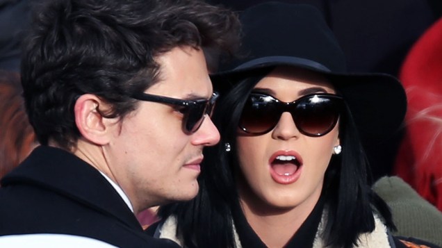 A cantora Katy Perry e seu namorado John Mayer, comparecem à cerimônia de posse no 2º mandato de Barack Obama