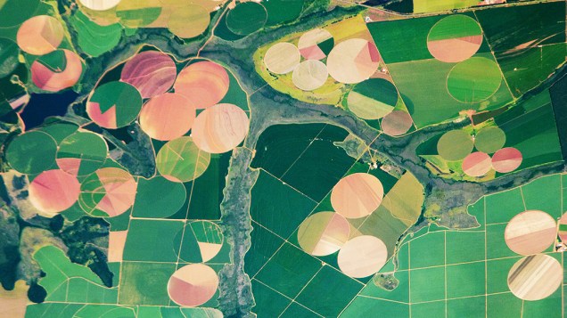 <p>Vista aérea de campos agrícolas em Perdizes, Minas Gerais</p>