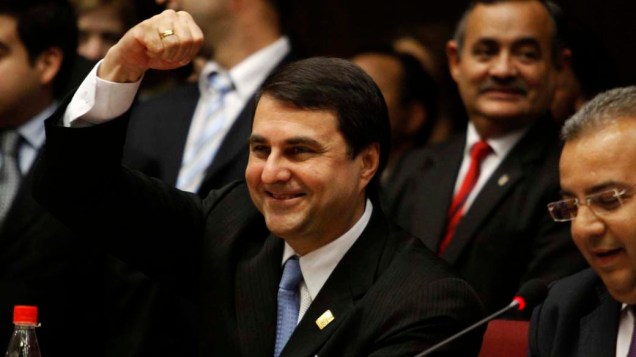 O vice presidente paraguaio Federico Franco após ser declarada a sentença de deposição do presidente Lugo