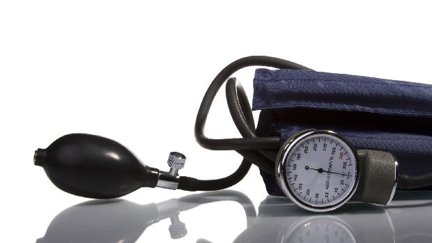 Pacientes hipertensos muitas vezes são tratados para atingirem a menor taxa possível de pressão arterial sistólica