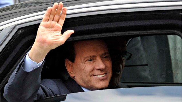 O primeiro-ministro italiano Silvio Berlusconi em Milão, na Itália