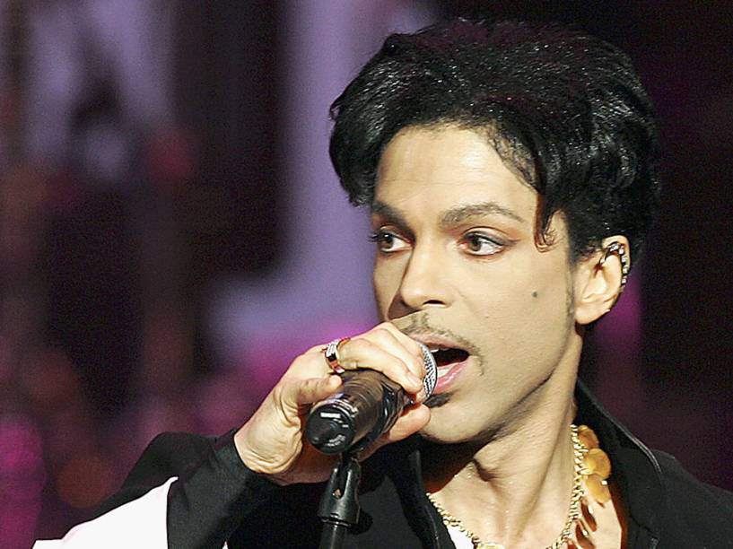 Prince durante show em Los Angeles, em 2005