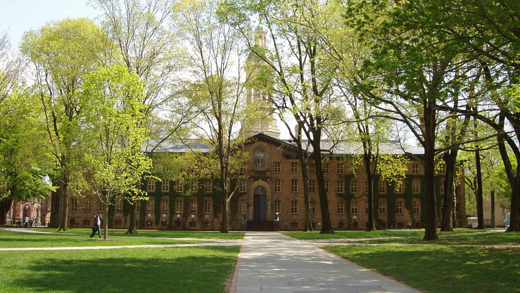 Campus da Universidade de Princeton, no estado americano de Nova Jersey