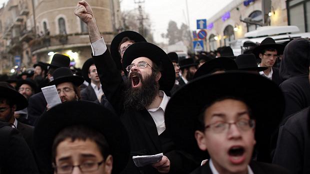 Protesto de judeus ultraortodoxos em Jerusalém