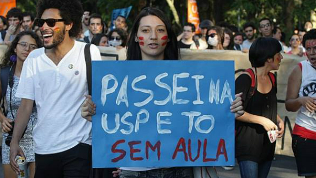 Estudantes protestam contra interdição da USP Leste (10/3/14)