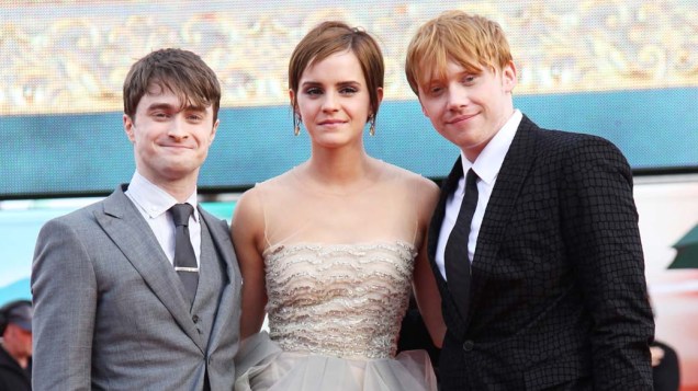 Daniel Radcliffe, Emma Watson e Rupert Grint na estreia de <em>Harry Potter e as Relíquias da Morte – Parte 2</em>, em Londres