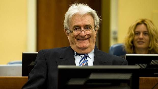 O ex-dirigente sérvio Radovan Karadzic, durante julgamento em Haia