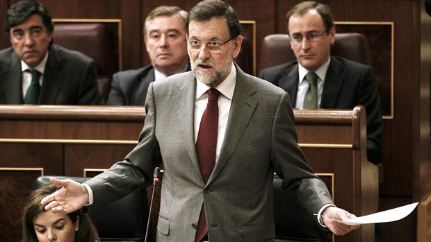 O primeiro-ministro Mariano Rajoy enfrenta o primeiro caso de corrupção
