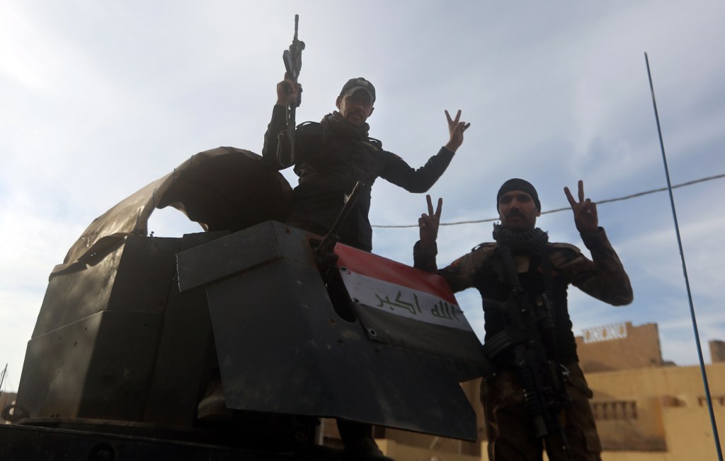 O Exército do Iraque afirma ter derrotado neste domingo o Estado Islâmico em Ramadi, importante capital de província a oeste de Bagdá