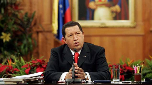 Hugo Chávez durante coletiva de imprensa no palácio presidencial de Miraflores em Caracas, Venezuela, em 09/11/2006