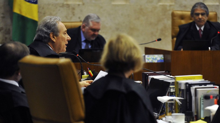 Ministro do Supremo Tribunal Federal (STF), Ricardo Lewandovisk durante julgamento do mensalão, em 24/09/2012