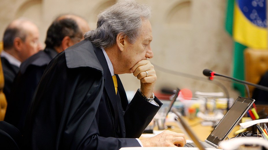 Ministro do Supremo Tribunal Federal (STF), Ricardo Lewandovisk durante julgamento do mensalão, em 03/10/2012