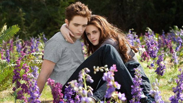 Robert Pattinson e Kristen Stewart em Amanhecer - Parte 2, o capítulo final de Crepúsculo