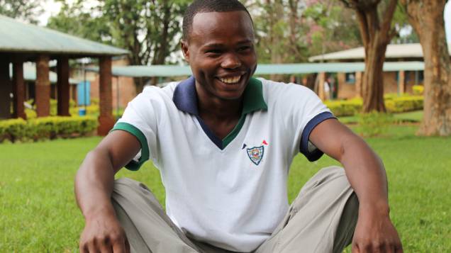 Mbarushimana Elie, 19 anos, tinha feito a circuncisão há um mês, em Ruanda<br>