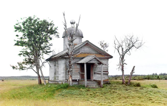 Uma capela de onde a cidade russa de Belozersk foi fundada no século 9, fotografada em 1909