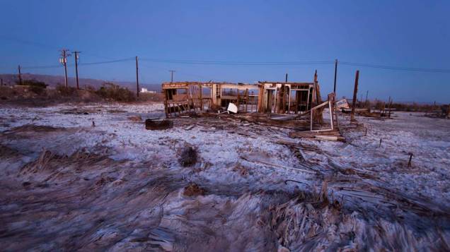 Casa abandonada na região do Salton Sea, na Califórnia, Estados Unidos