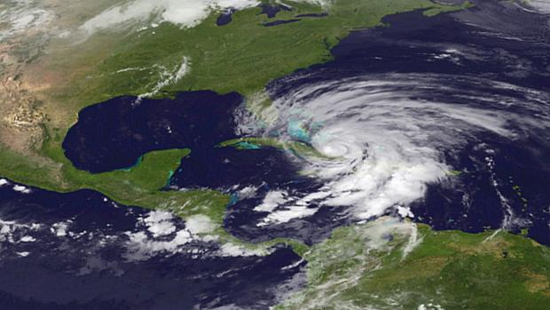 Imagem de satélite da NASA mostra furacão Sandy no Caribe