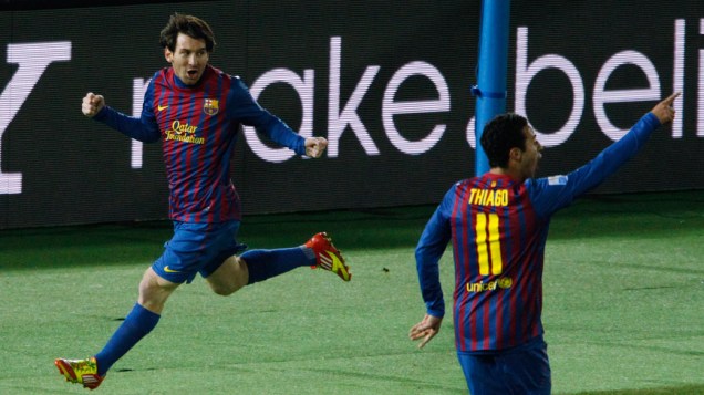 Messi, do Barcelona, comemora o primeiro gol contra o Santos, durante a final do Mundial de Clubes - 18/12/2011