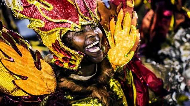 Desfile da escola de samba Salgueiro pelo Grupo Especial do Carnaval do Rio de Janeiro, no Sambódromo da Marquês de Sapucaí, no Rio de Janeiro, na madrugada deste domingo (3)