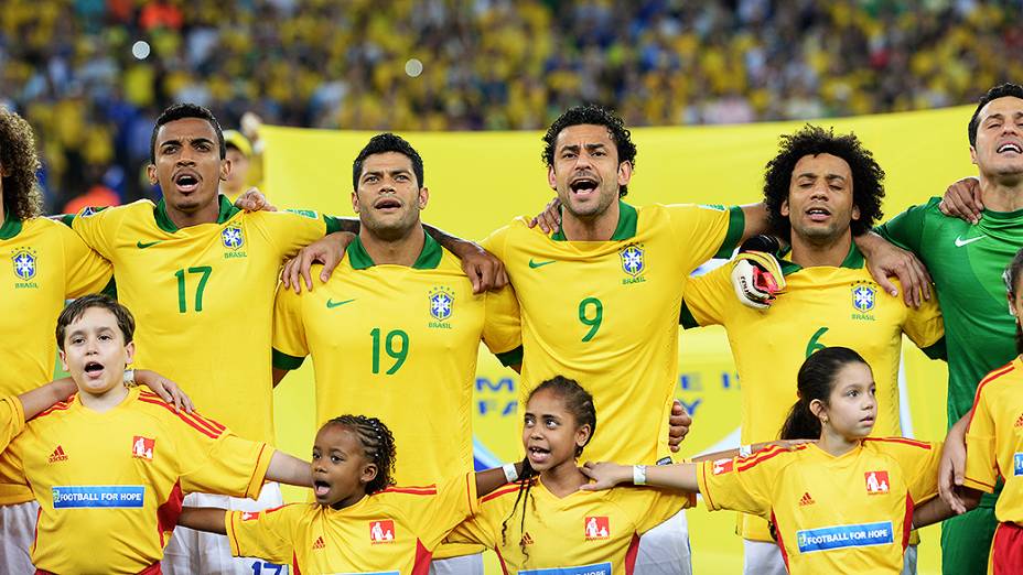 Em partida inesquecível, o Brasil derrota a Espanha e levanta a taça da Copa das Confederações no Maracanã