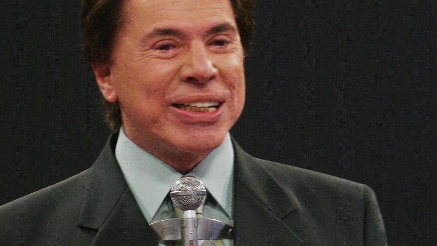 Silvio Santos apresentando o programa Topa ou Não Topa, do SBT, em 2006