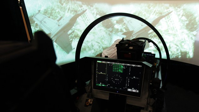 <p>O F-18 Super Hornet é o mais moderno caça da empresa americana Boeing</p> <p>O F-18 Super Hornet é o mais moderno caça da empresa americana Boeing</p>